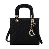 Alessia | Fashion Chain Tote Bag – Luxury Quilted Design | Versatile Shoulder & Crossbody | Trending Handbag for Women