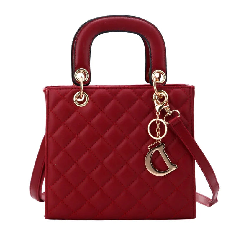 Alessia | Fashion Chain Tote Bag – Luxury Quilted Design | Versatile Shoulder & Crossbody | Trending Handbag for Women