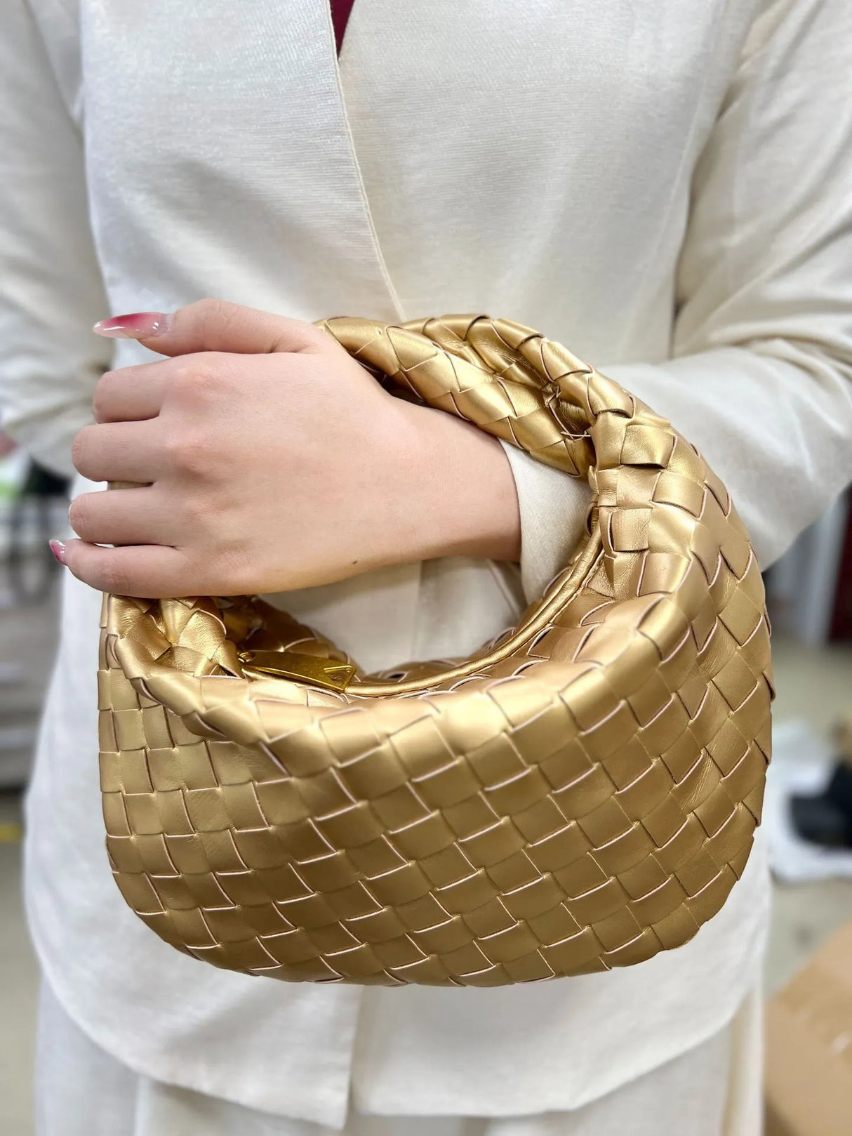 Women's Handbag Braided Design One Size Polyurethane