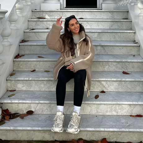 VelvetCuddle - Luxuriously Soft Teddy Fleece Coat for Cozy Days