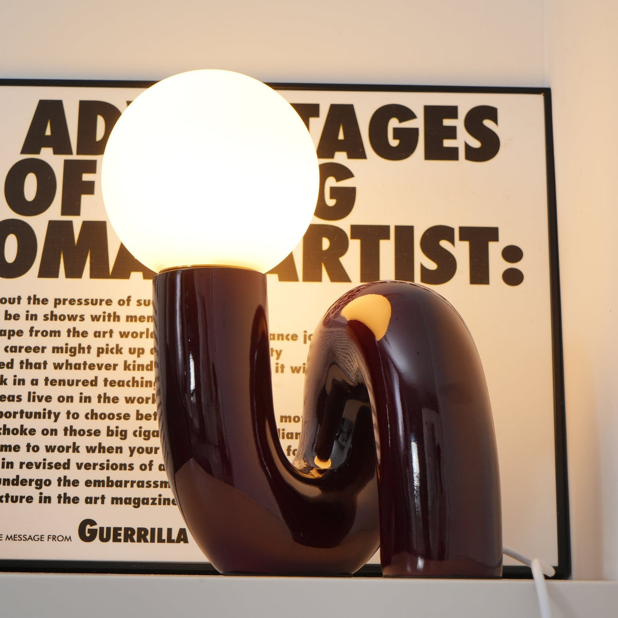 SpiralGlow – Elegant Resin and Glass Table Lamp