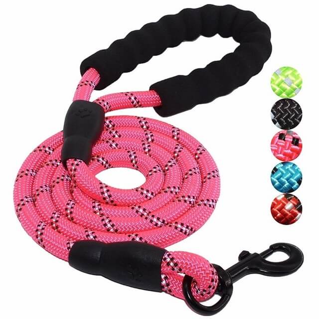 Tangle-Free Reflective Dog Leash – Durable Nylon, 6 Feet Long, 360-Degree Rotating Hook for Safe Evening Walks