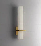 SubtleCube – Sleek Wall Lamp for Soft, Contemporary Light