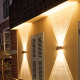 SolarRay – Sleek Solar Wall Lamp for Stylish Exteriors