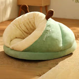 Slippernest - Foldable Dog Bed in Coral Fleece for Winter Comfort