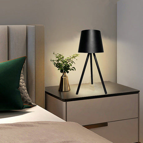 VersaLamp - Modern Desk Lamp with Customizable Stand