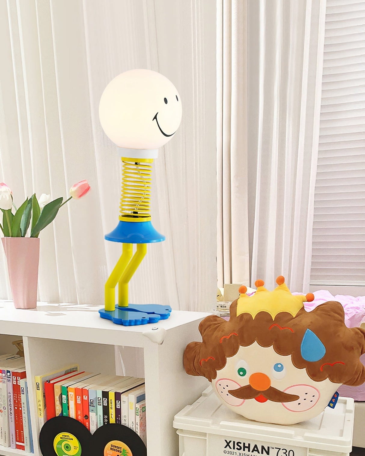SpiralLume - Stylish Table Lamp with Twisting Design and Warm Glow