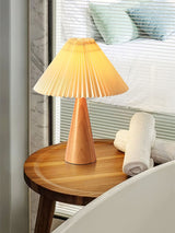 AntiqueRadiance – Elegant Wood and Metal Table Lamp