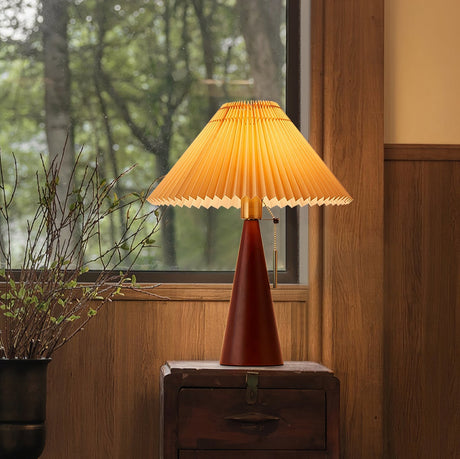 AntiqueRadiance – Elegant Wood and Metal Table Lamp