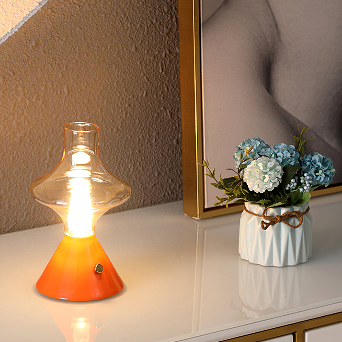 SpotLite - Rechargeable Table Lamp