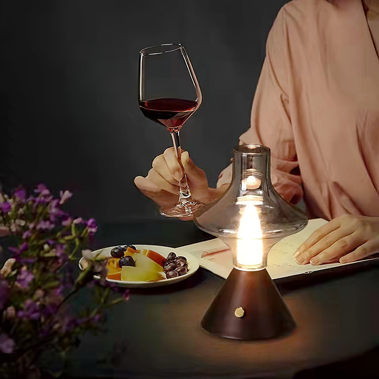 SpotLite - Rechargeable Table Lamp