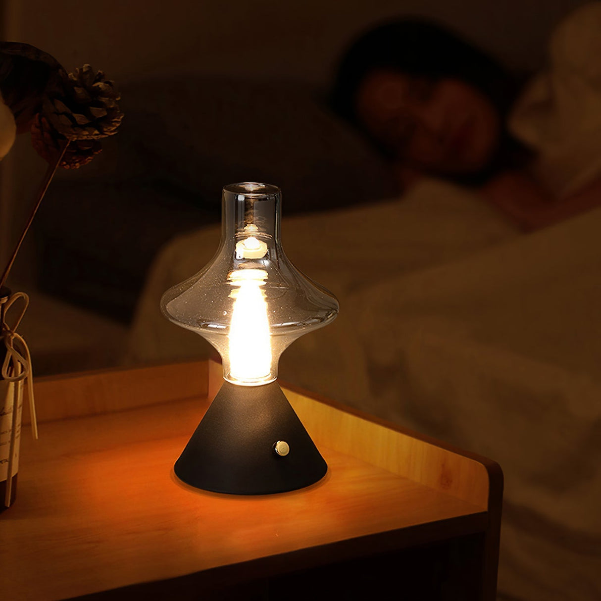 SpotLite - Rechargeable Table Lamp