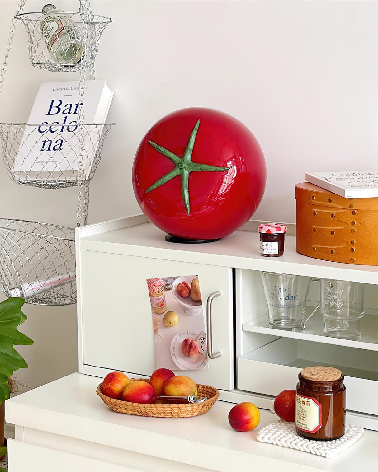 TomatoRadiance - Modern Table Lamp