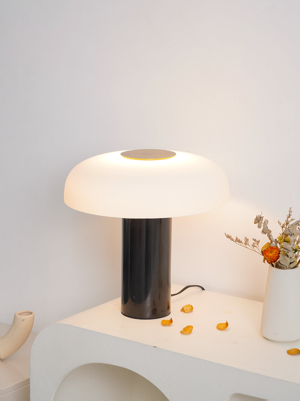 VibrantGleam - Stylish Desk Lamp