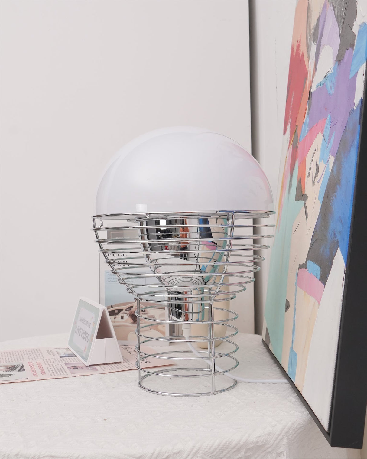 WireAura - Elegant Desk Lamp