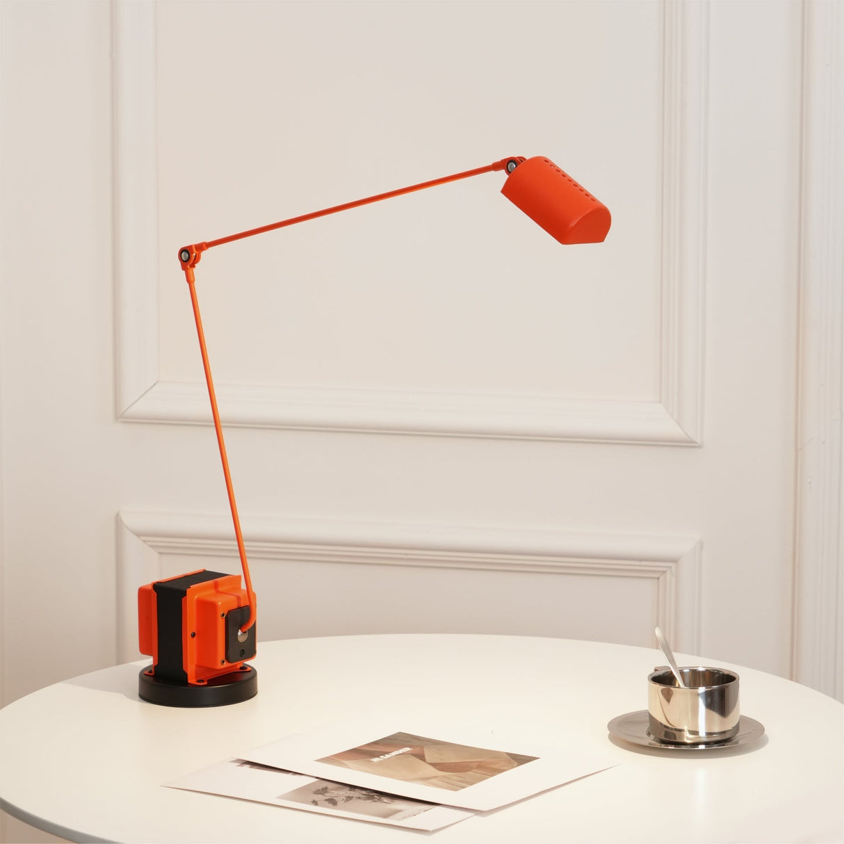 ZalenaShine - Modern Table Light