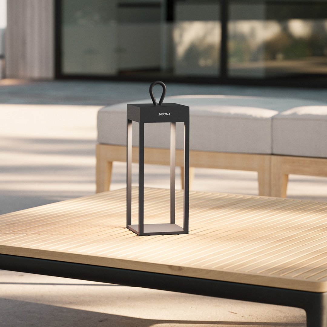 TouchBeam - Compact LED Lamp with Touch Sensitivity