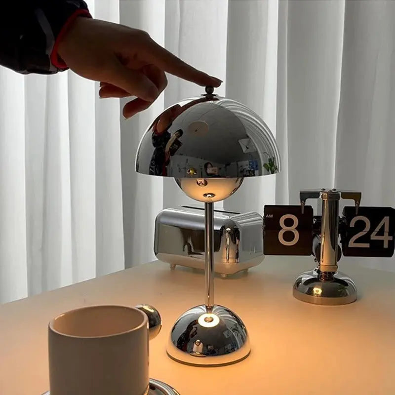 ShroomGlow - Elegant LED Mushroom Lamp