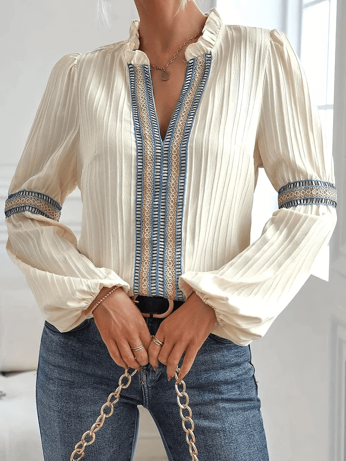 Women's Long Sleeve Blouse White Lightweight Elegant Top