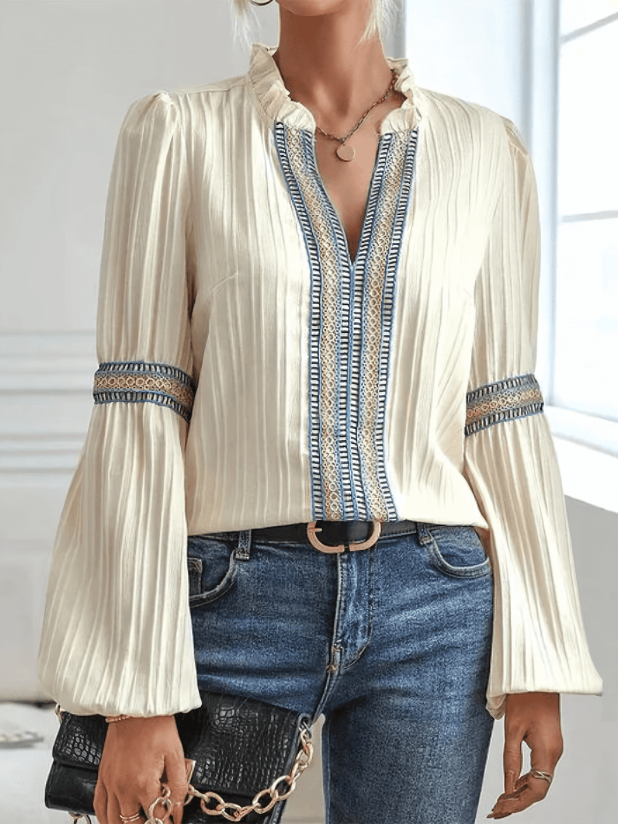 Women's Long Sleeve Blouse White Lightweight Elegant Top