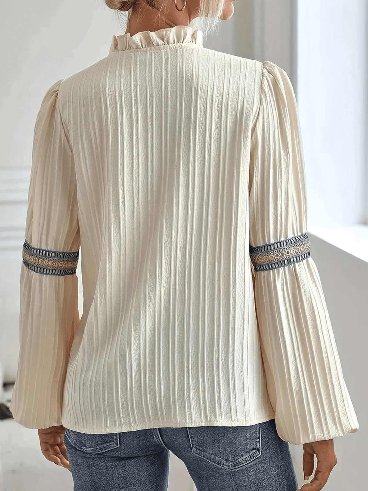 Women's Long Sleeve Blouse White Lightweight Elegant Top