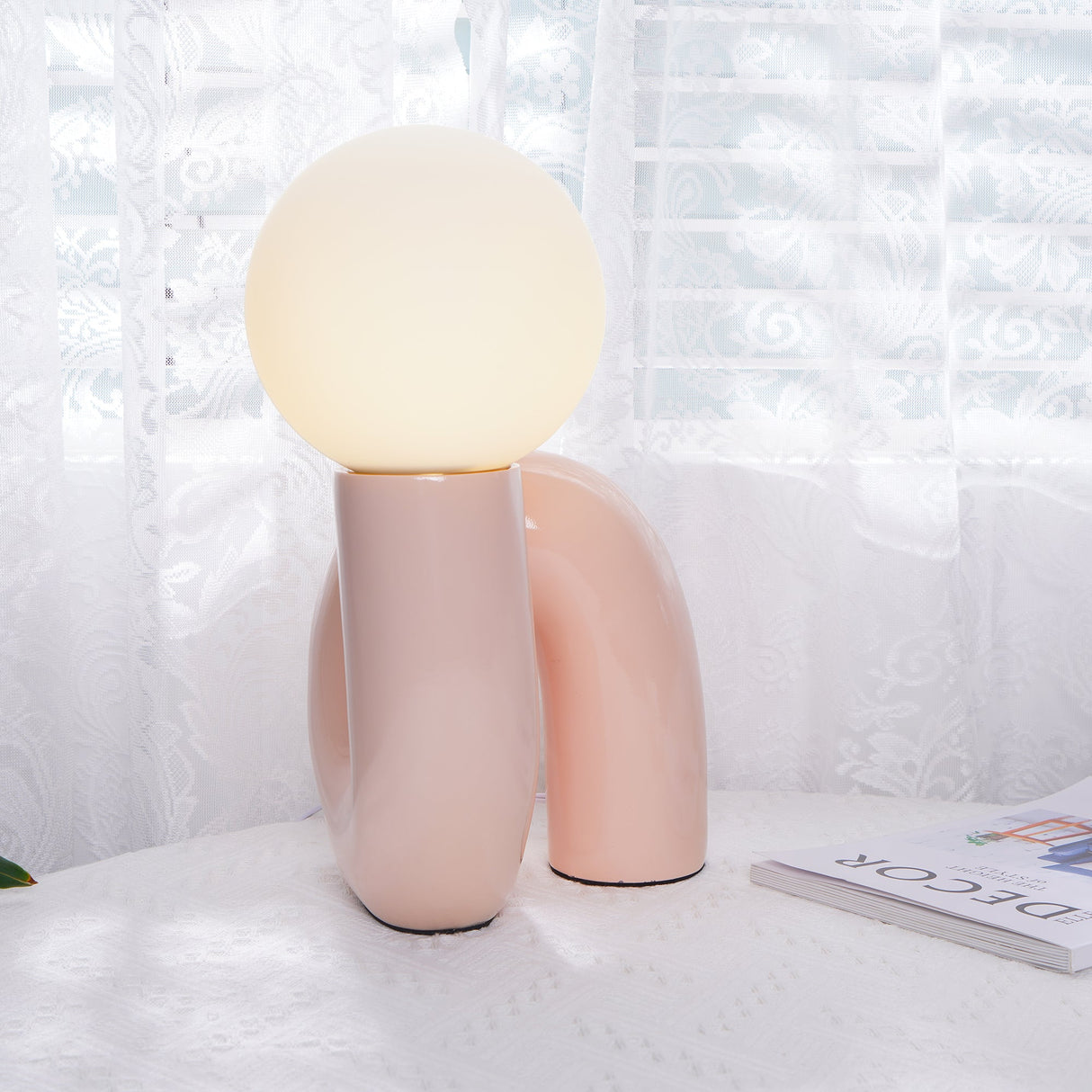 SpiralGlow – Elegant Resin and Glass Table Lamp